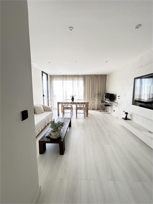 t4 à la vente -   83700  SAINT RAPHAEL, surface 77 m2 vente t4 - UBI466741739